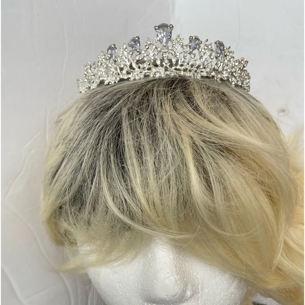 ELEGANT JEWEL TIARA FOR THAT SPECIAL DAY‎
